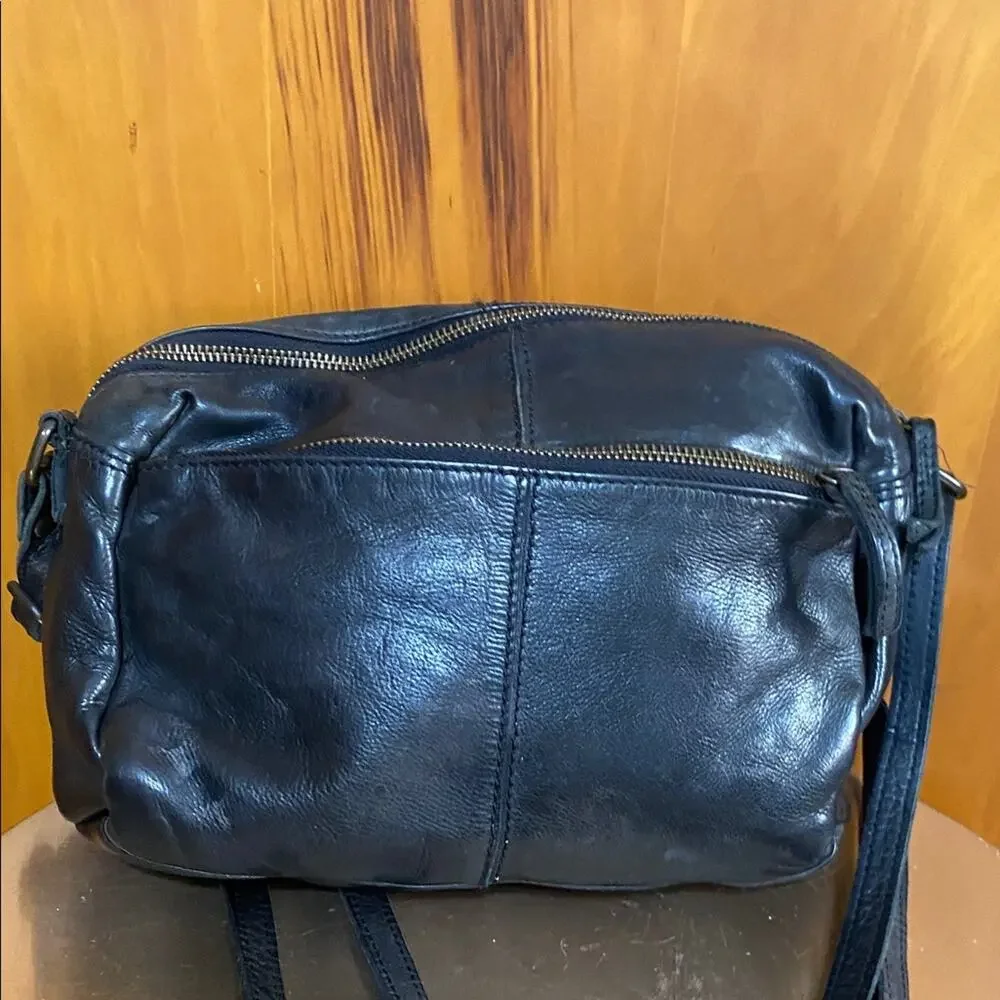 Rugged Hide Australia 100% Black Leather Bag Woven 11”x6”x4” w/ 16” Drop